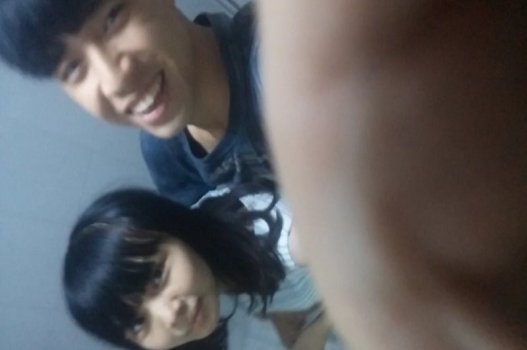 Bướm non ôm chặt thích lắm nhưng cu hơi đau