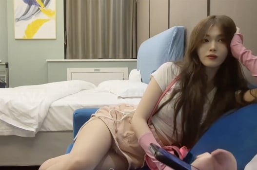 Dịch vụ gái gọi của các em học sinh